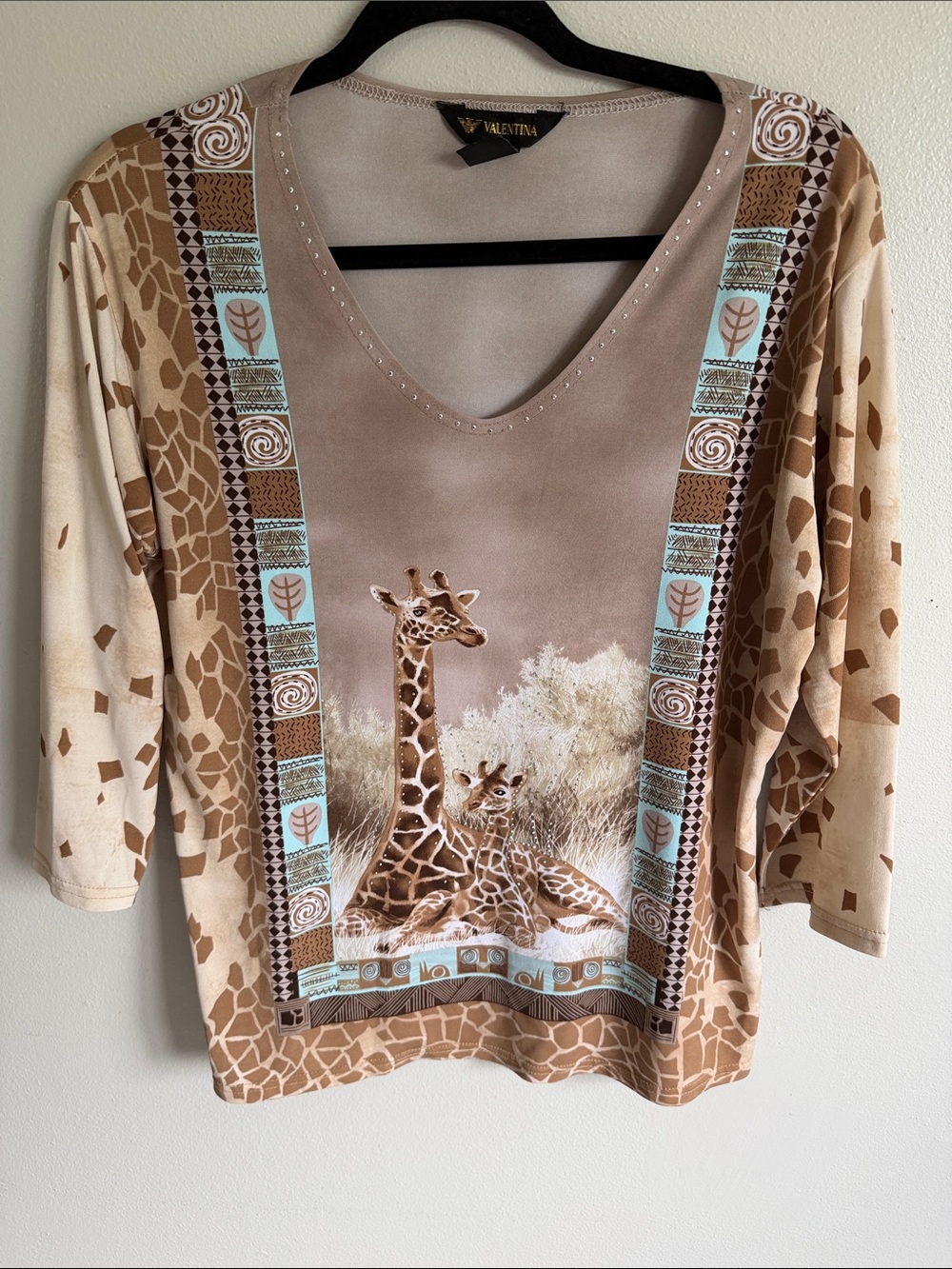 Valentina Beige & Light Blue Giraffe-Print V-Neck 3/4 length Sleeve Top Size XL